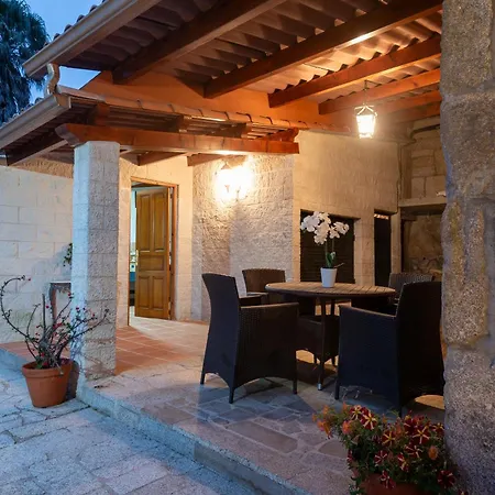 Holiday home Casa Magarinos